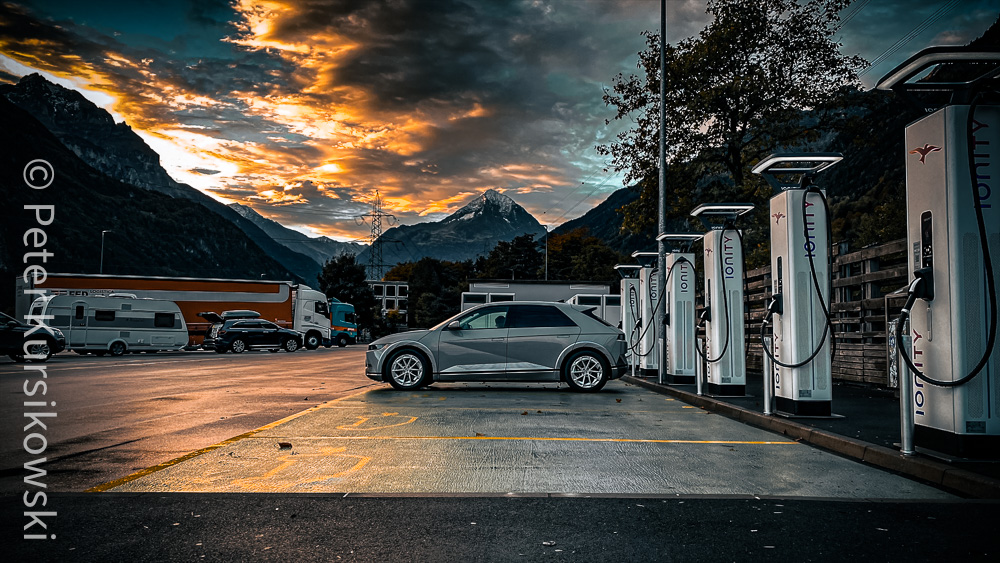 Kurz vorm Gotthard noch mal schnell laden