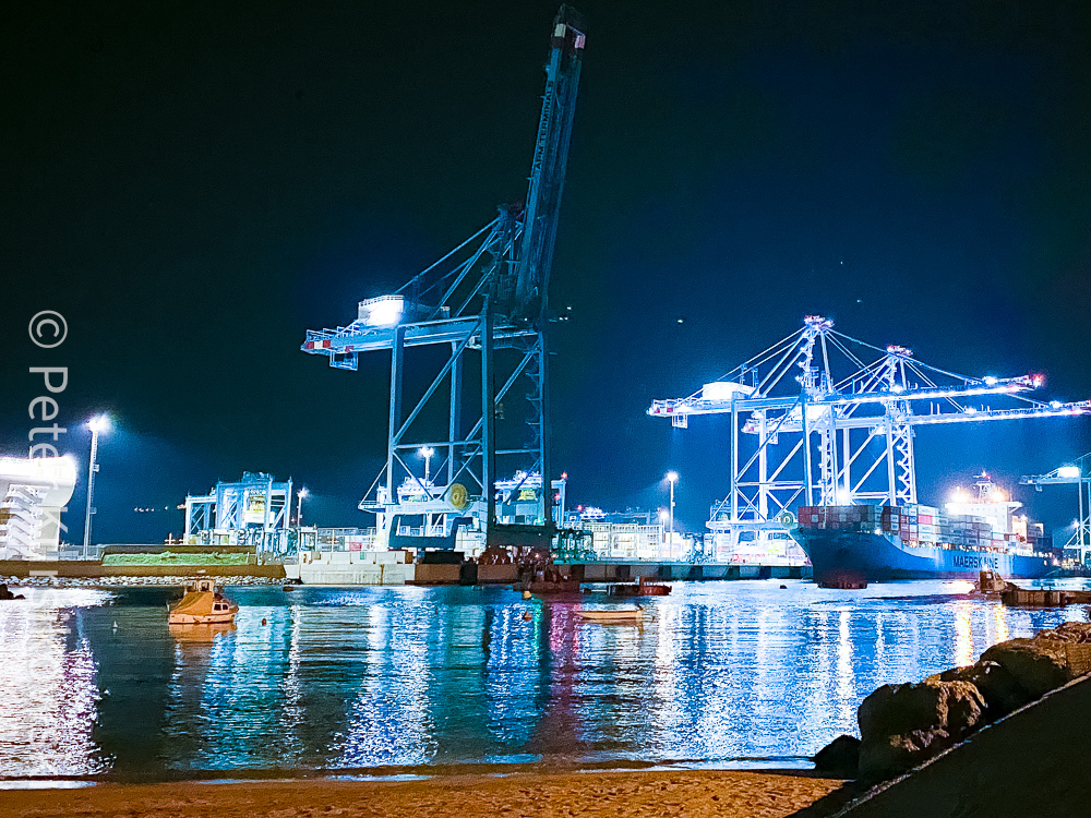 Vado Ligure bei Nacht