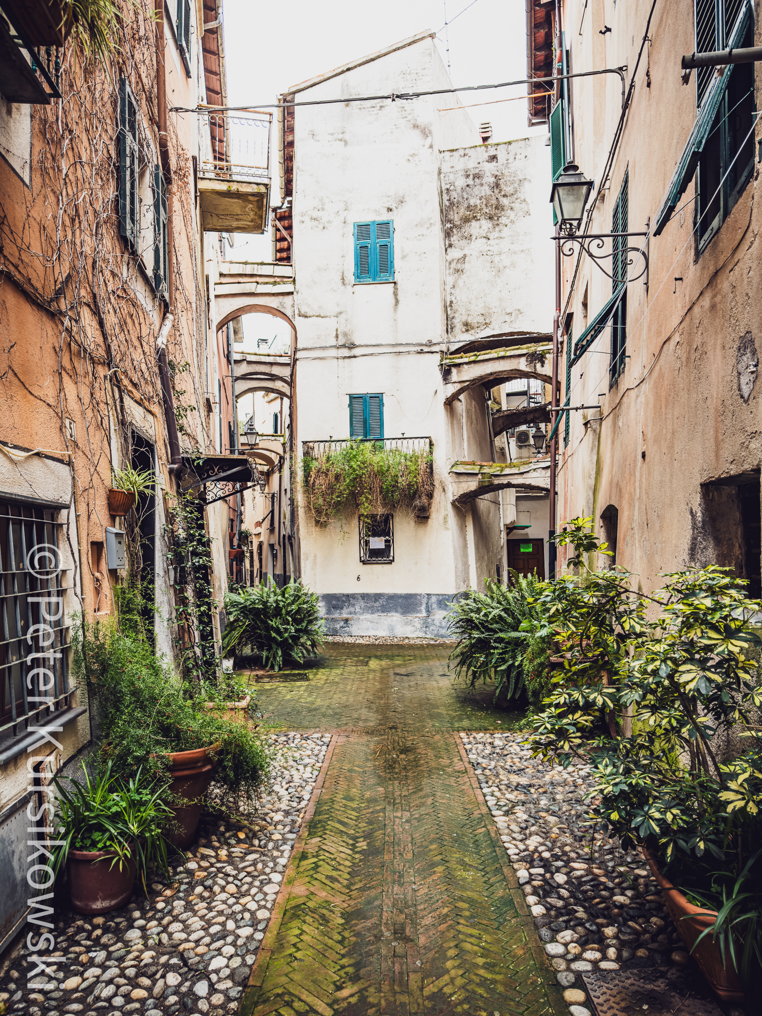 Kleine Gassen ohne Menschen